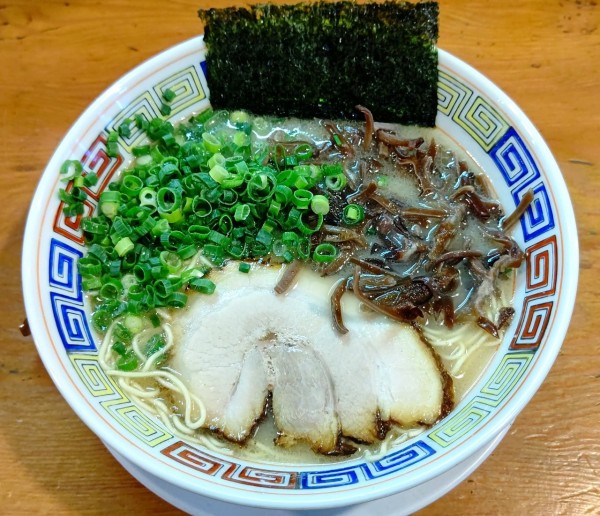 「幸福ラーメン」@九州とんこつラーメン 幸福軒の写真