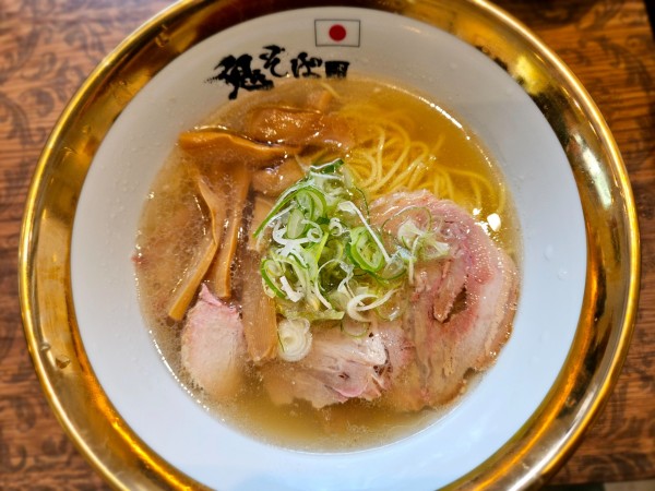 「鬼塩ラーメン」@鬼そば 藤谷 浅草店の写真