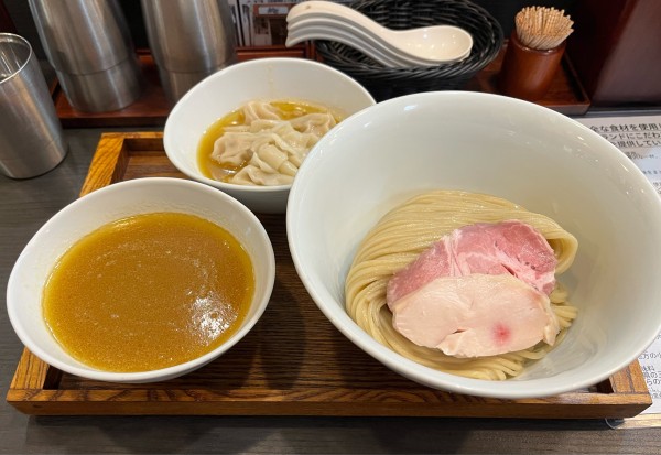 「大和肉鶏の雲呑濃厚つけ麺」@麺や 福はらの写真