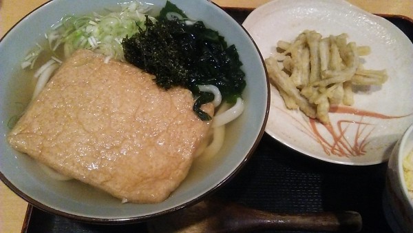 「きつねうどん 680円+ごぼう天 170円」@さぬきうどん 元咲 南小岩店の写真