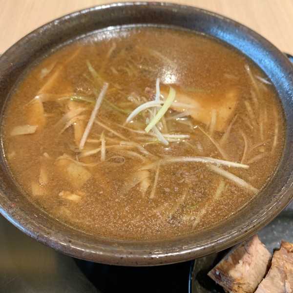 「中華そば(小)760円 刻みチャーシュー160円」@もちもちの木 イーアスつくば店の写真