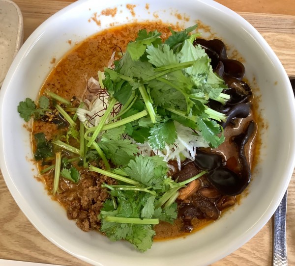 「担々麺＋パクチー＋半炒飯」@種実坦々麺菊川の写真