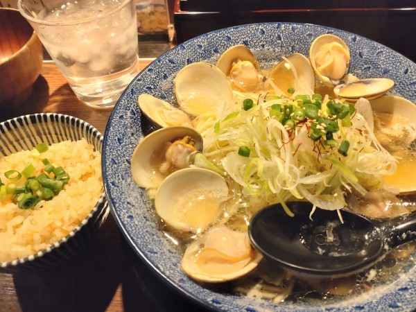 「はまぐりラーメン大盛ミニ帆立ご飯セット」@和風楽麺 四代目 ひのでやの写真