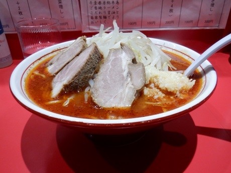 「辛旨ラーメン 中(200g)」@辛旨ラーメン ふじ本の写真