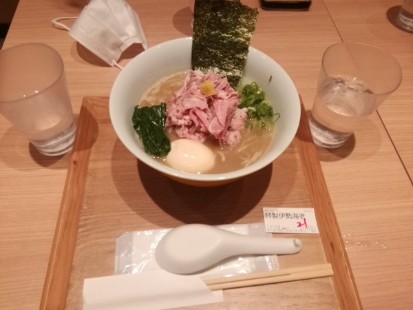 「[麺魚]特製濃厚伊勢海老らーめん」@ラーメンWalkerキッチンの写真