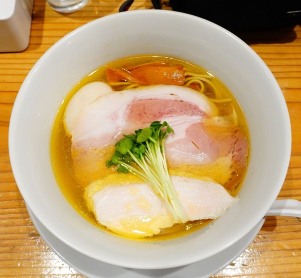 「味玉らーめん 塩」@麺屋鈴春の写真