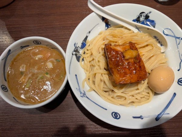 「濃厚武蔵つけ麺（3倍）1370円」@麺屋武蔵 浜松町店の写真