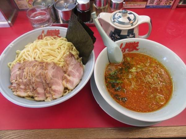 「辛味噌つけ麺大盛（１１５０円）＋チャーシュー×２＋麺増し」@ラーメン山岡家 牛久店の写真