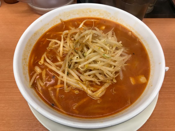 「秘伝の辛味噌ラーメン　610円」@日高屋 渋谷宮下公園前店の写真