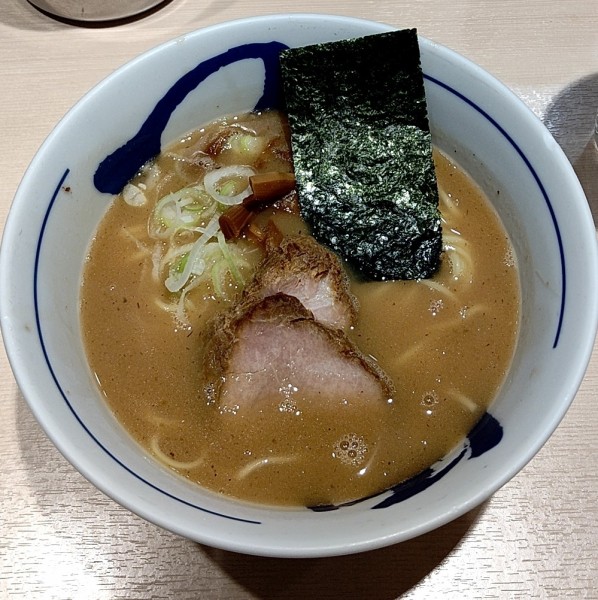 「濃厚らーめん980円」@つじ田 渋谷フクラス店の写真