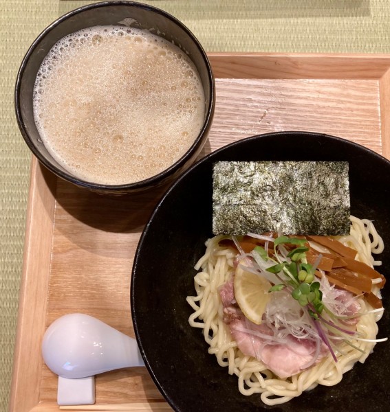 「牡蠣つけ麺」@らぁ麺 牡蠣と貝の写真