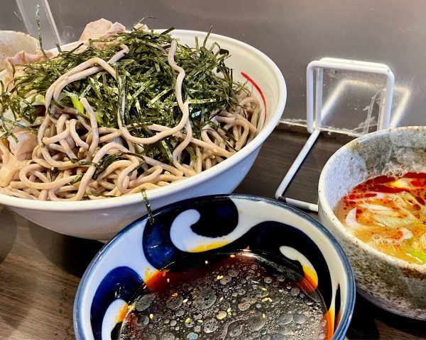 「大将謹製蕎麦セット/麺大盛り/ちばからの炊き込みご飯」@ちばからの写真