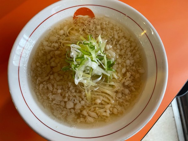 「朝らーめん¥500背脂¥100」@中華そば うさぎの写真