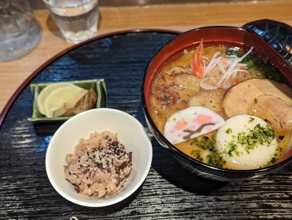 「正月限定麺観音寺soba」@鶏Soba Toraやの写真