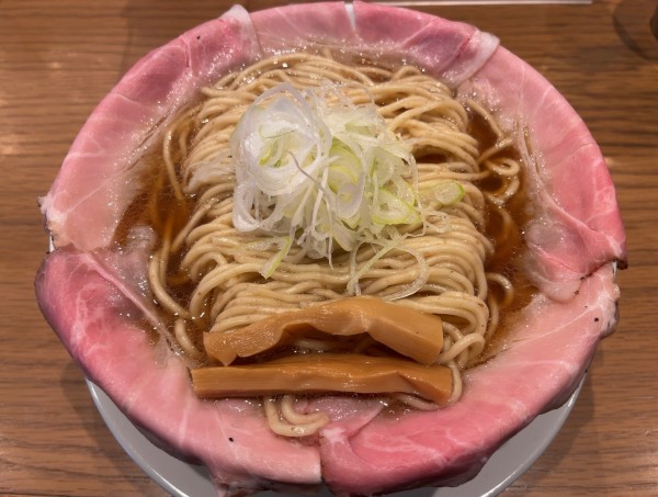 「ピストル　5枚　特盛」@ラーメン大戦争 神田店の写真