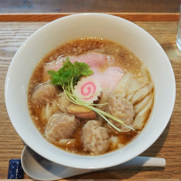 「年明けらぁ麺（限定）　わんたん　¥1700」@らぁ麺 紫陽花の写真