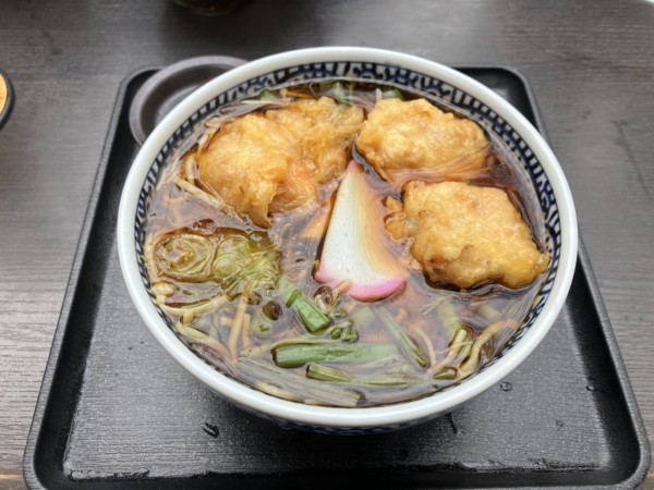 「山菜そば鶏天トピ」@松葉茶屋の写真