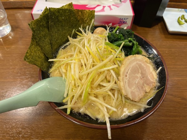 「ネギラーメン　　970円」@横浜家系ラーメンとりとんの写真