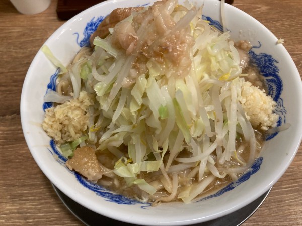 「ラーメン(並盛全マシニンニクショウガ)¥790」@ジャンクガレッジ 大宮駅前店の写真