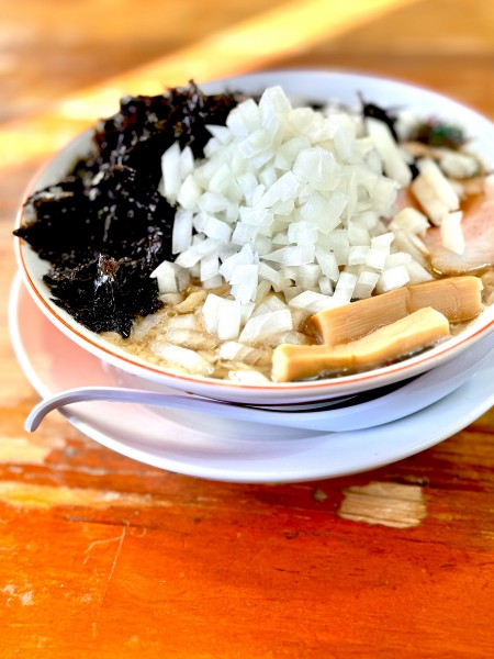 「背脂煮干しらぁ麺（醤油）1,000円」@会津ばんだいらーめん 伊勢崎店の写真