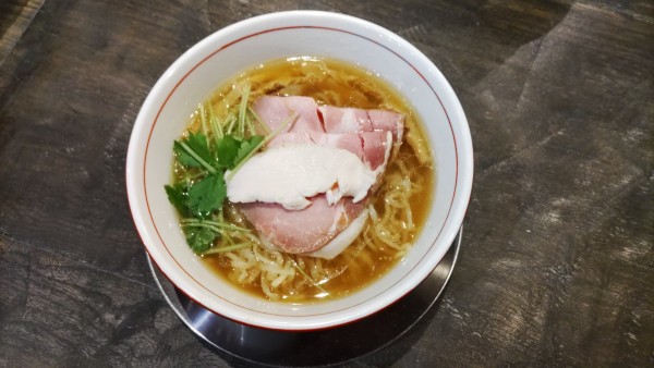「醤油そば手もみ麺　大盛り」@自家製麺 オオモリ製作所の写真