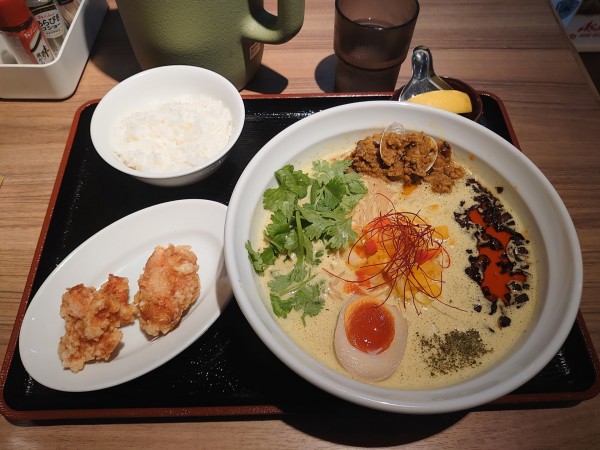 「スパイスラーメン」@スパイスラーメン スゥーガン ディータの写真