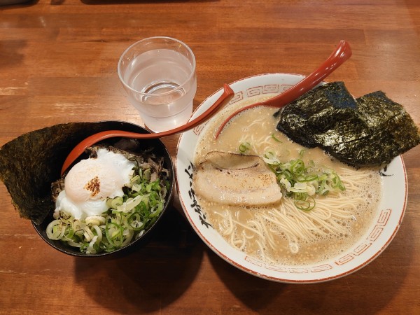 「濃厚魚介系つけ麺」@おめでたいの写真