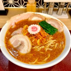 辛味噌背脂ラーメン【TP】チャーシュー、大盛
