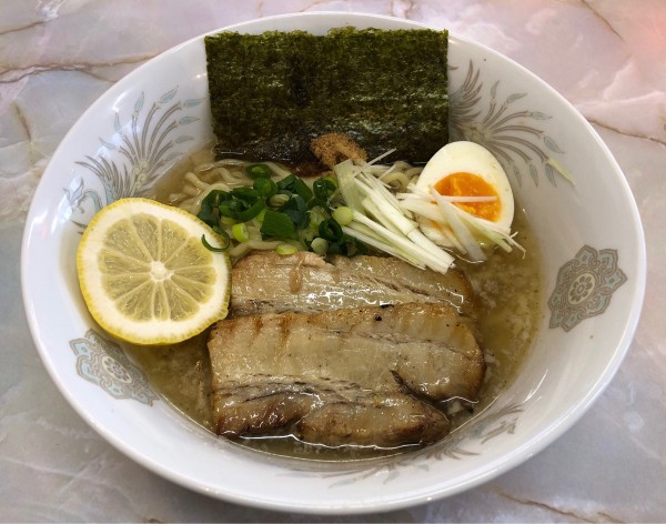 「【日替り】塩（デラックス）」@ラーメン かじまやの写真