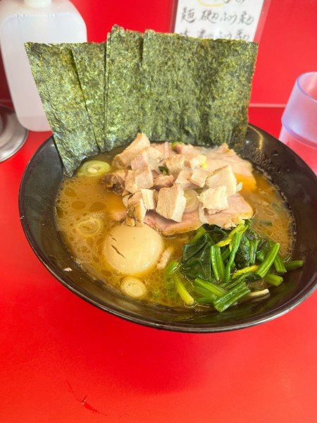 「上ラーメン」@横浜家系ラーメン 宮里家の写真