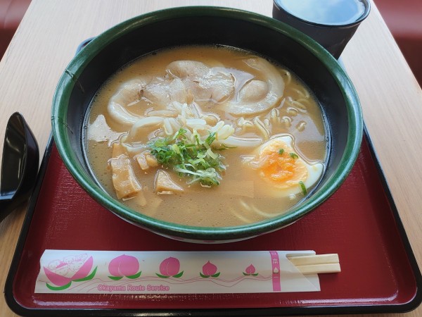 「津山ラーメン」@勝央SA（上り）スナックコーナーの写真