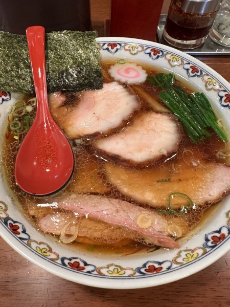 「醤油らーめん」@手打中華 特札堂の写真