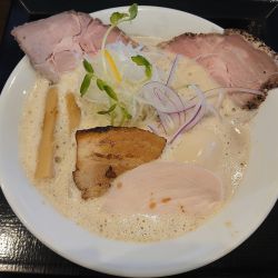 鶏とろみそば＋味玉入り＋特製