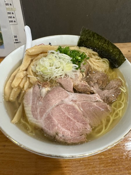 「塩ラーメン」@地鶏ラーメン ありがとうの写真