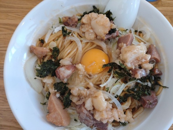 「背脂まぜそば（大盛り）」@ぬまちゃんラーメンの写真