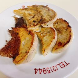 餃子　300円