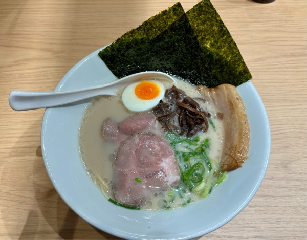 「極　白丸元味」@一風堂 金沢FORUS店の写真