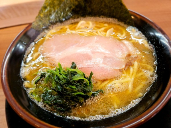 「家系豚骨醤油ラーメン」@極み麺 麺匠うえ田の写真