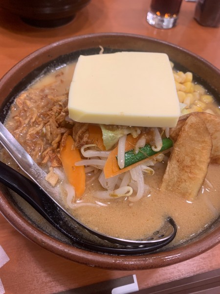 「北海道味噌超バターコーンラーメン」@麺場 田所商店 大宮宮原店の写真