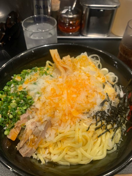 「油そばW トッピングA」@東京油組総本店 大宮東組の写真