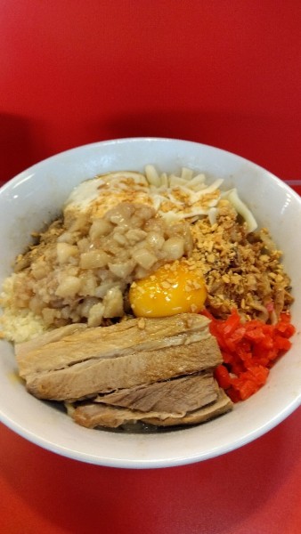 「ジャンク+麺300g」@まぜそばマゼロー 船橋店の写真