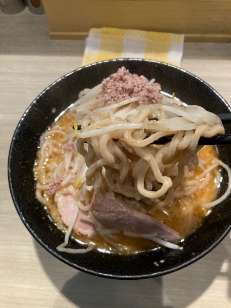 「濃い味噌850ヤサイ、濃いめ、脂多め」@ラーメン大 ○虎の写真