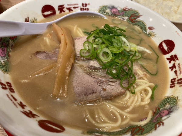 「こってり、唐揚げ、餃子」@天下一品 水道橋店の写真