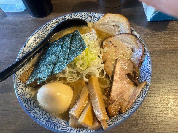 「濃厚ラーメン大 特製トッピング」@狼煙 〜NOROSHI〜の写真