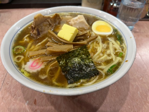 「中華そば（並）バター」@所沢大勝軒の写真