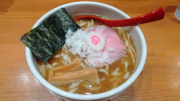 「煮干し中華そば」@煮干中華そば 鈴蘭 新宿店の写真