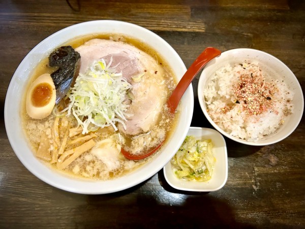 「コク旨醤油ラーメン(850-85=765¥)」@ふうふう亭の写真