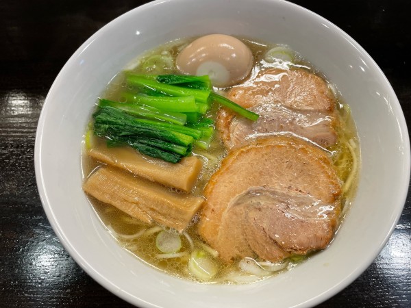 「中華そば・ストレート麺」@ラーメン屋 ステイゴールドの写真
