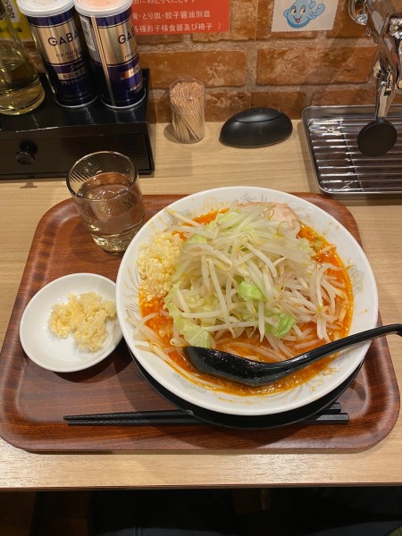 「辛みそらーめん + Aセット + 追加ニンニク×2」@麺屋けんしんの写真