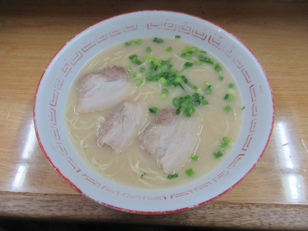 「ラーメン（850円）」@しんちゃんラーメンの写真